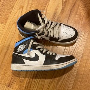jordan 1 mid unc